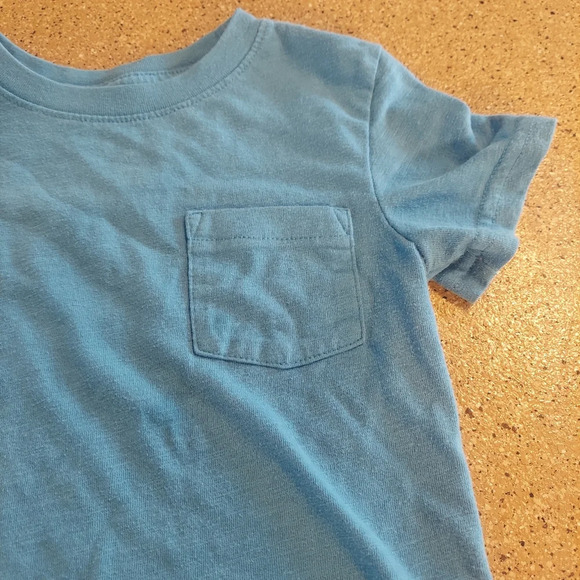 Cat and Jack 4T blue t shirt pocket basic tee - Picture 2 of 6